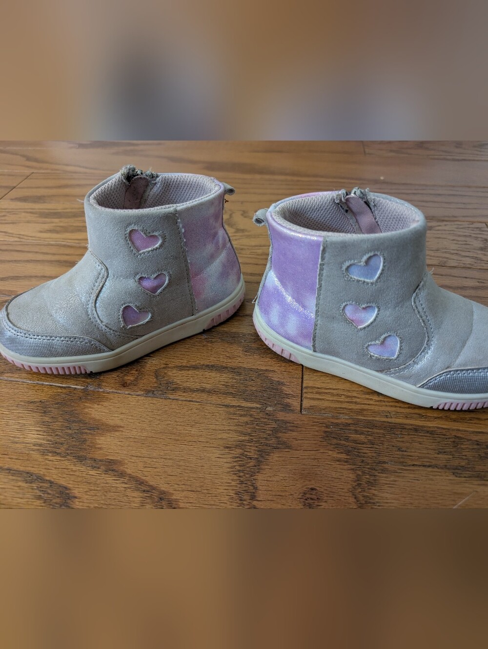 Kids Heart Accent High-Top Sneakers - Pink & Gray